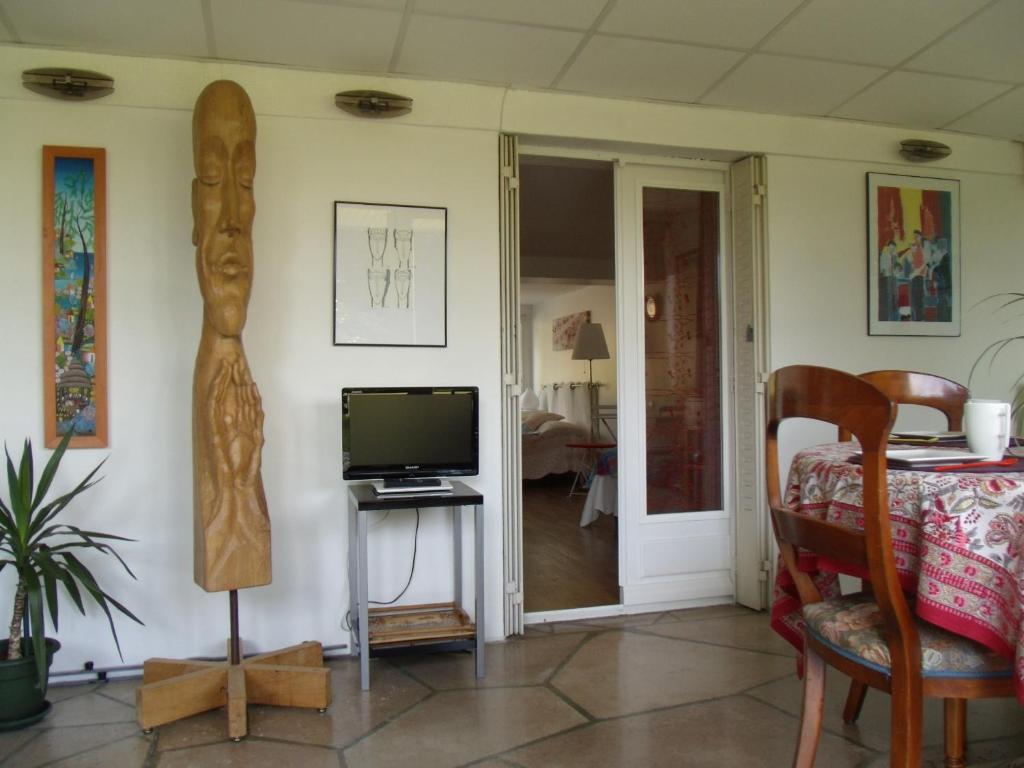 Le Grand Jardin Bed and Breakfast Beaune  Exteriör bild